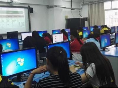 初中畢業(yè)學籍電商之路 機遇、挑戰(zhàn)與未來前景全解析
