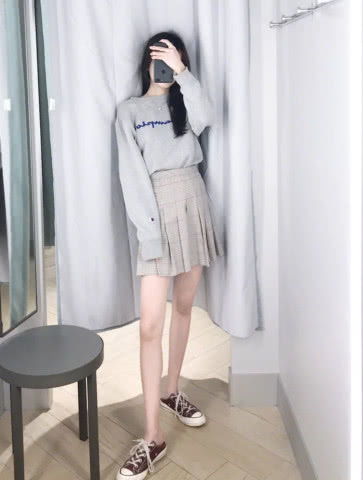 冠軍衛衣遇上H&M 一周穿搭不重樣，美成街上的風景線